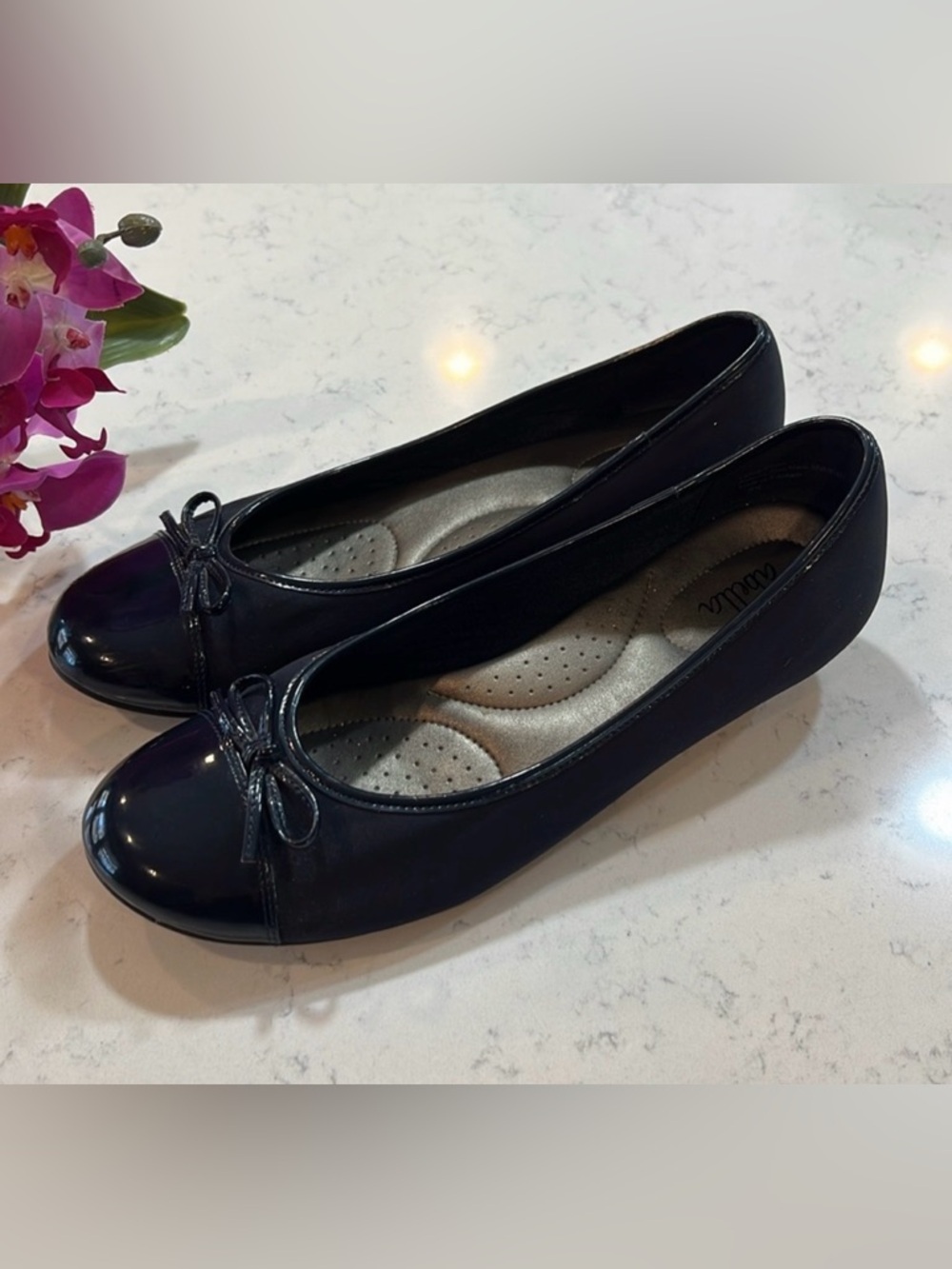 Abella dark navy blue ballet flats size 9.5
